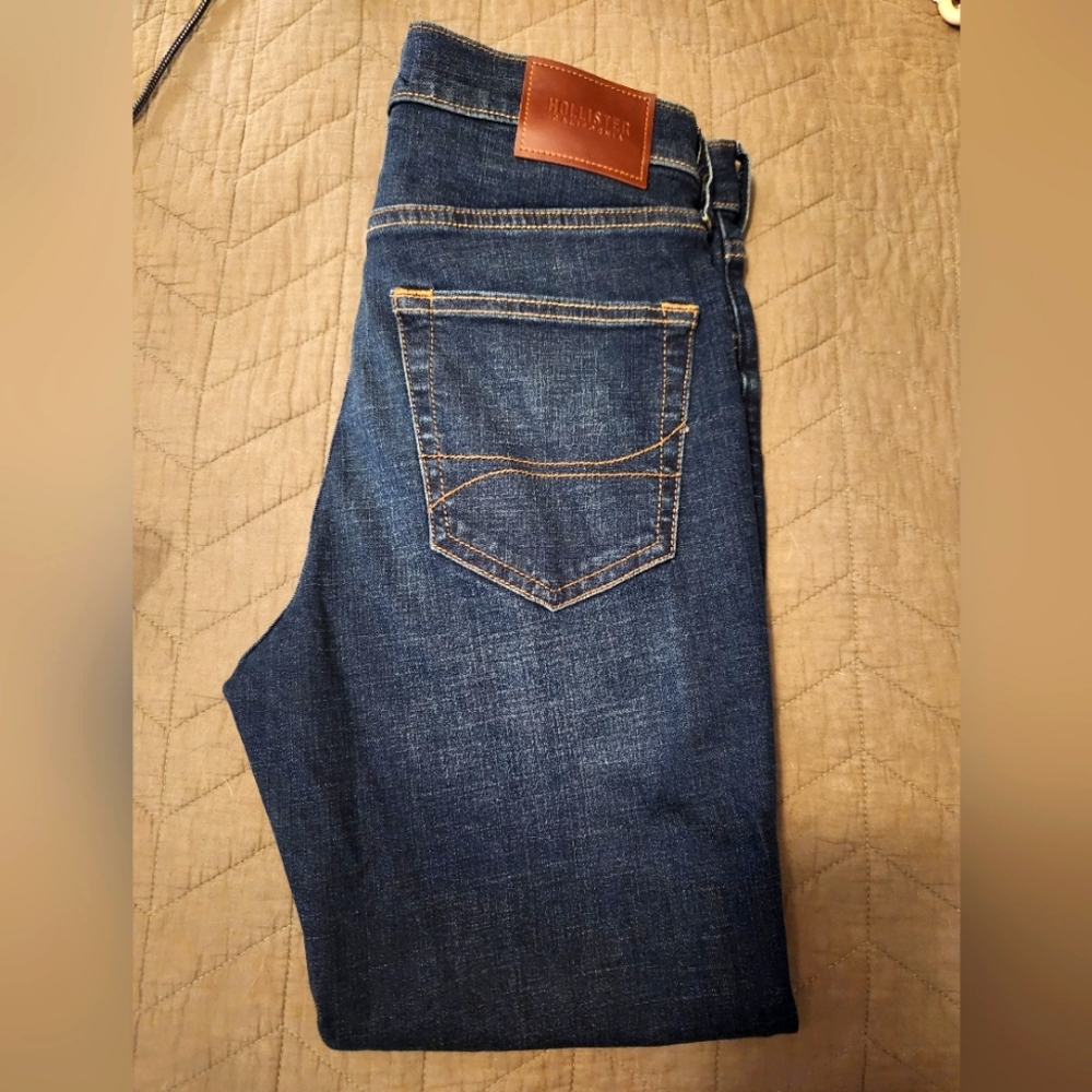 Hollister Athletic Skinny Jeans 31 x 30